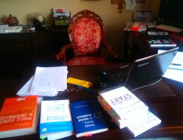 Biurko-miejsce pracy